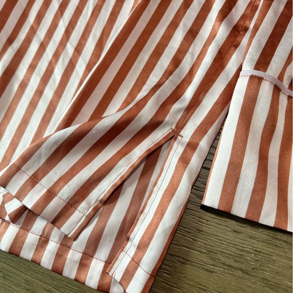 Victoria’s Secret Long Sleeve Sleep Shirt Size Small Red and Pink Striped - Picture 6 of 9